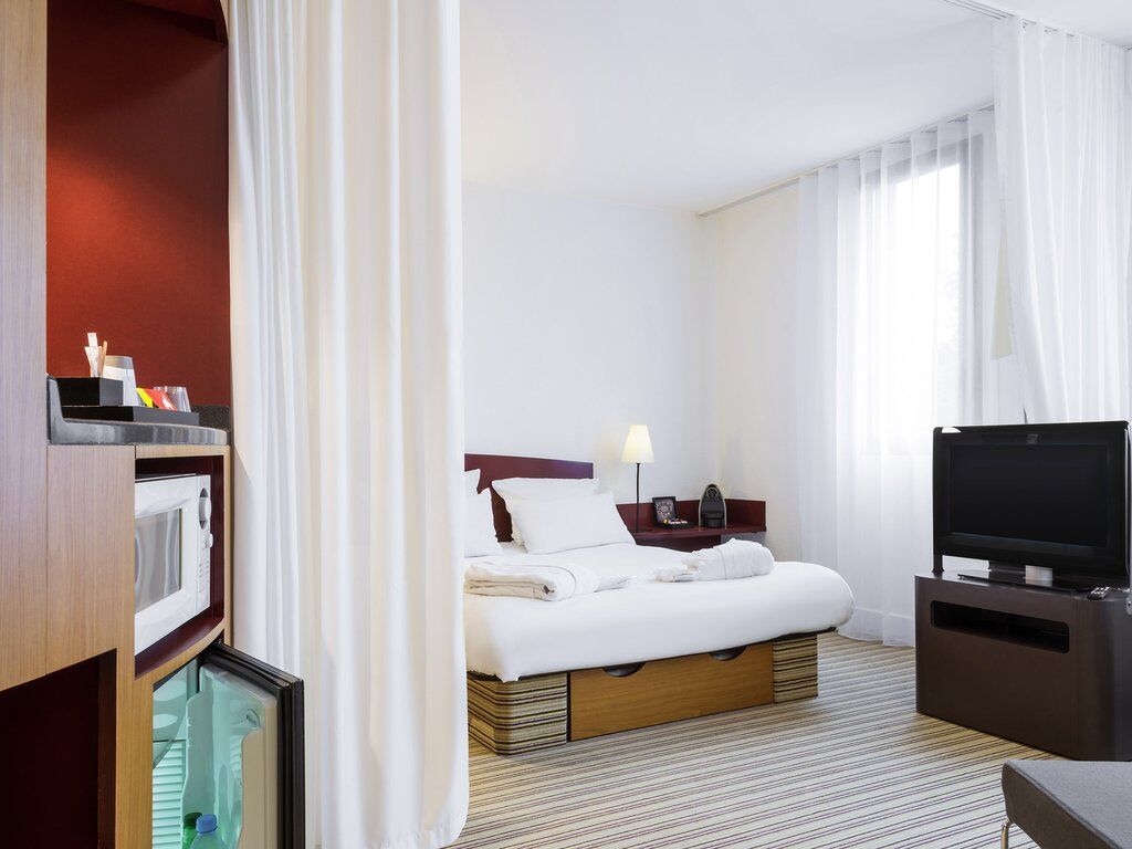 B&B Hotel Calais Terminal Cite Europe 4 Etoiles Coquelles Exterior foto
