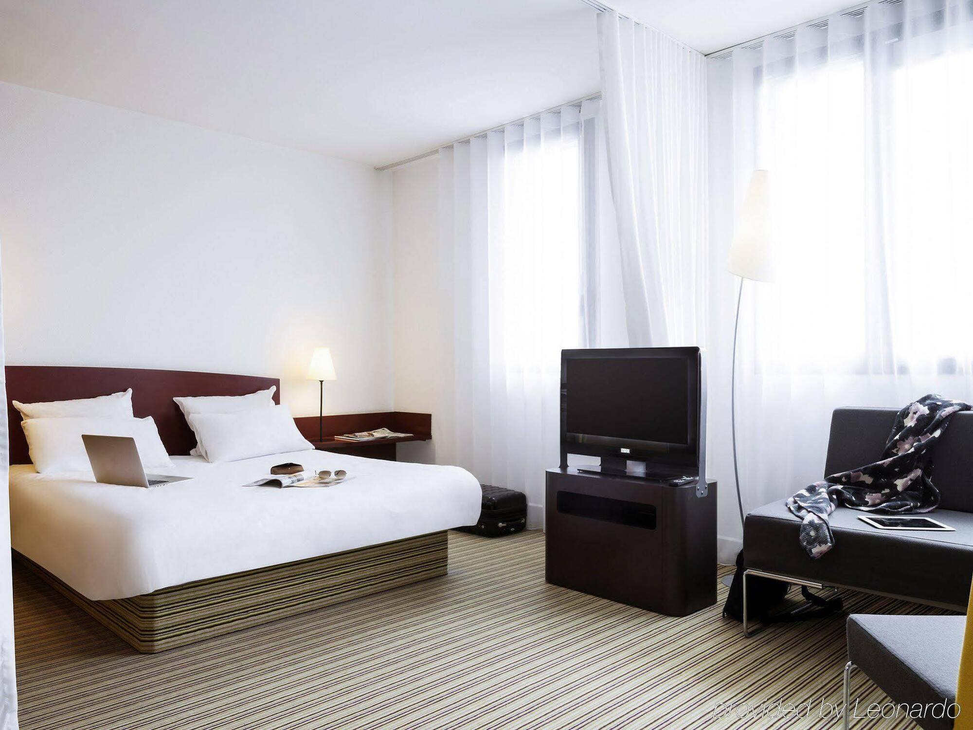 B&B Hotel Calais Terminal Cite Europe 4 Etoiles Coquelles Exterior foto